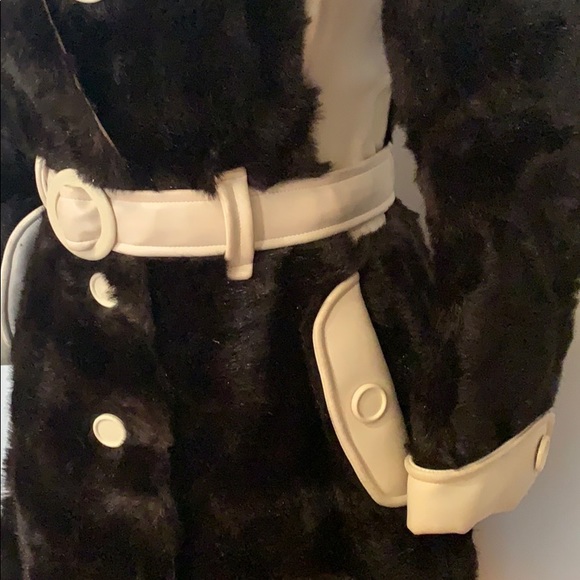 Courrèges Vintage Fur Coat - Picture 3 of 9
